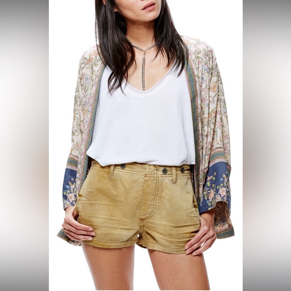NWT Free People Cargo Shorts in Taupe (More Mustard) Size 6